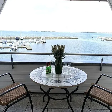 Wiek - Hafenhaeuser Gebaeude 5, We 10, Hafenblick * Wiek auf Rügen